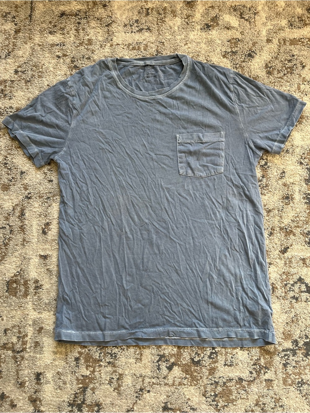 Urban Outfitters Men's Medium Blue T-Shirt